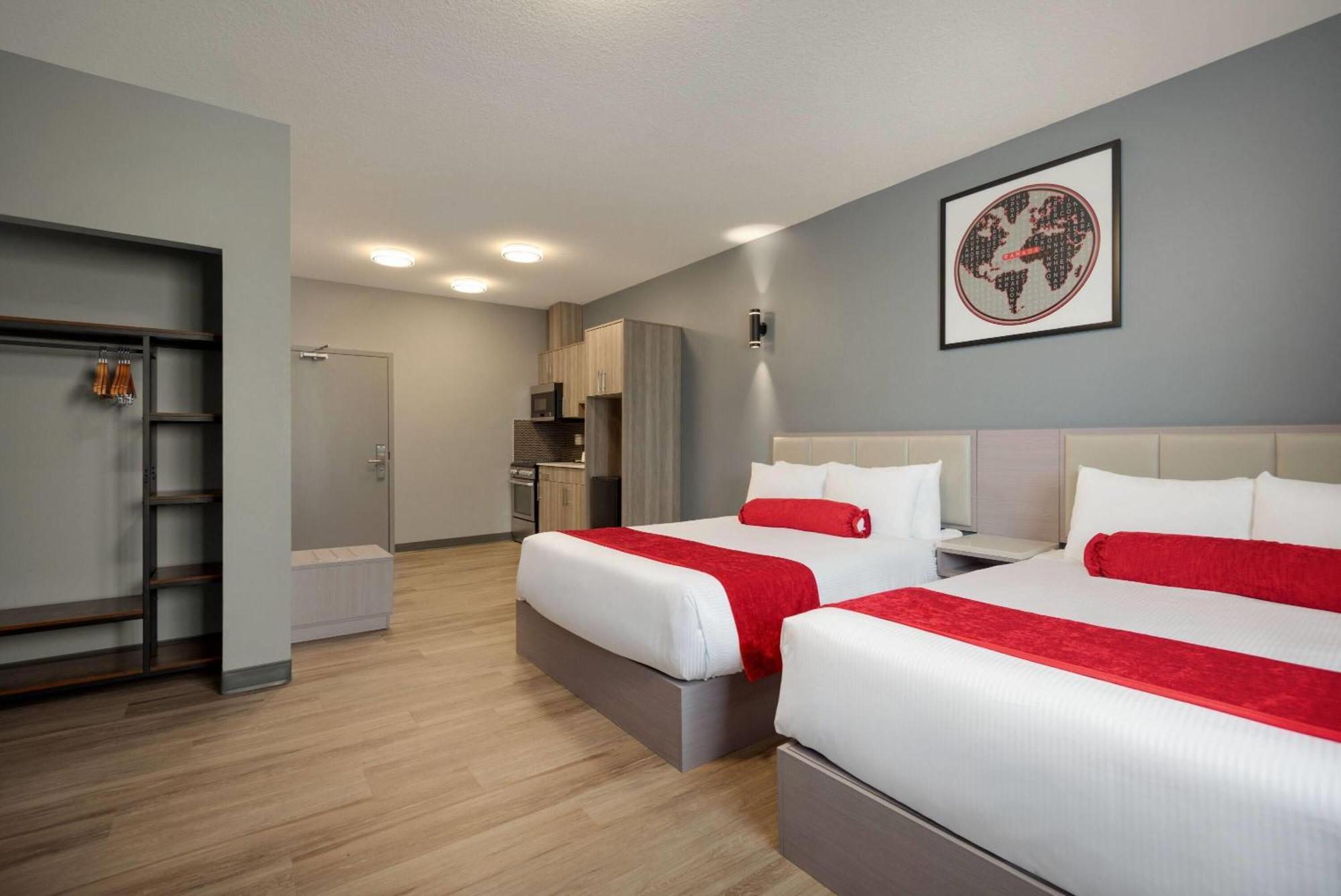 Ramada By Wyndham West Edmonton Hotel & Suites Exteriér fotografie